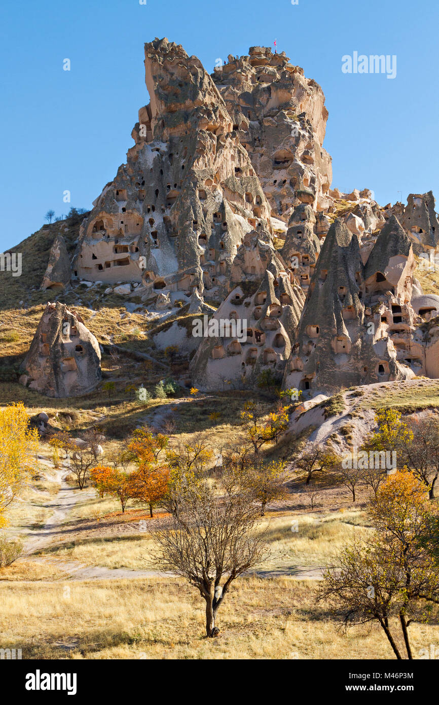 Formazioni di roccia vulcanica e Camini di Fata in Cappadocia, Turchia. Foto Stock