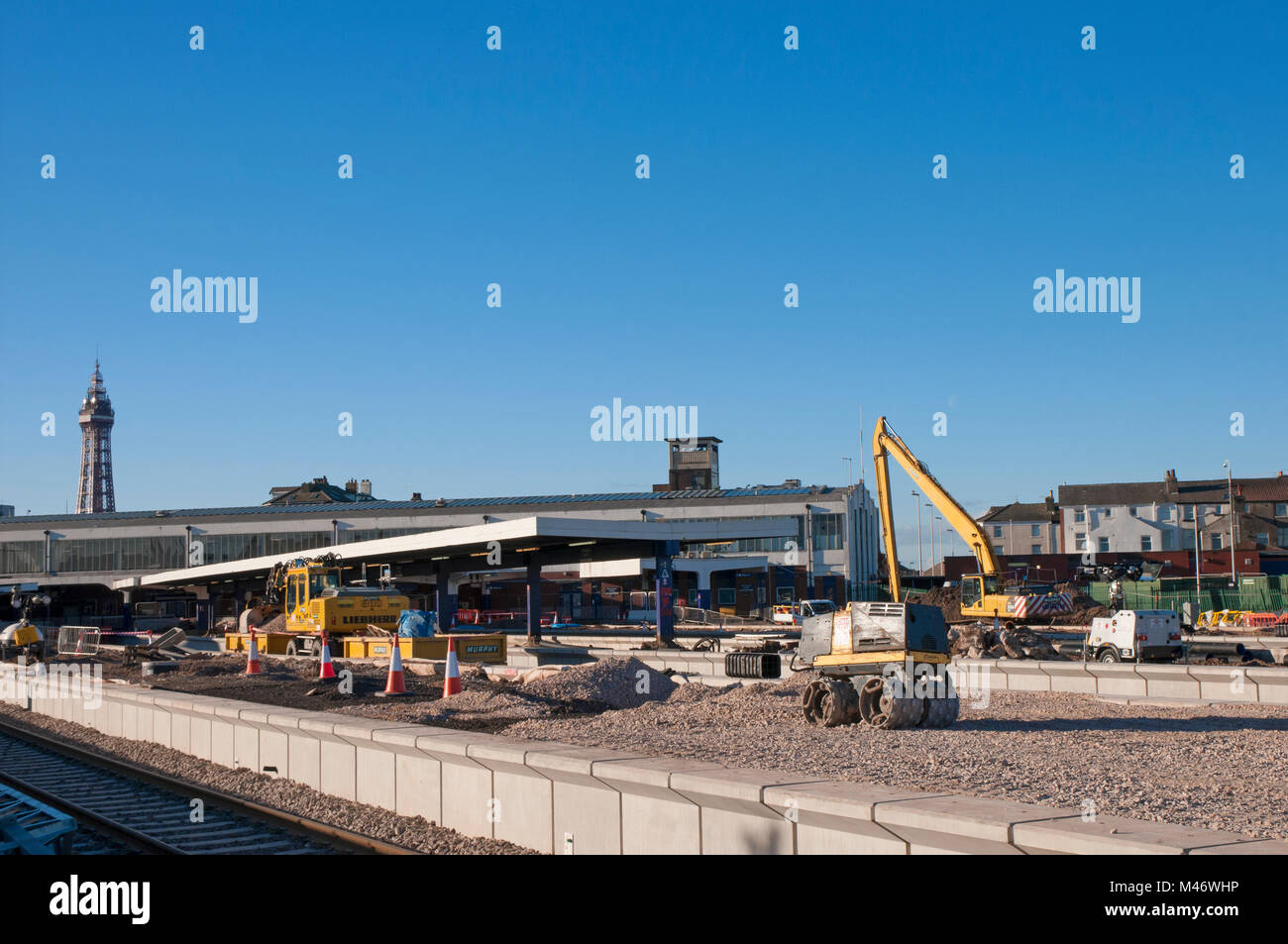 La preparazione di piattaforme a stazione Nord di Blackpool per elettrificazione della linea da Preston Foto Stock