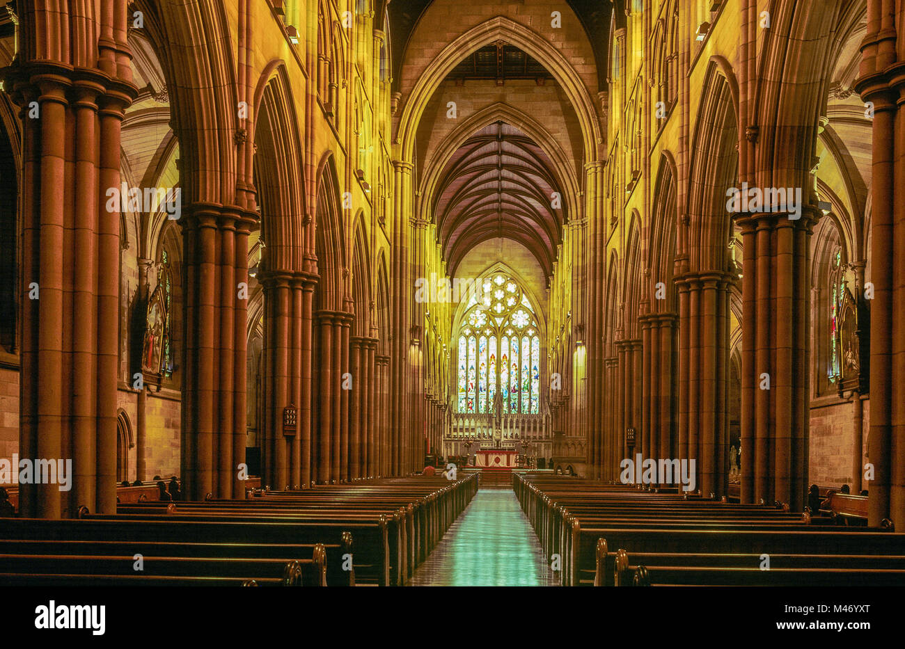 La Cattedrale di St Mary è la cattedrale della Chiesa Cattolica Romana l Arcidiocesi di Sydney, Australia, e la sede dell'Arcivescovo di Sydney. Foto Stock