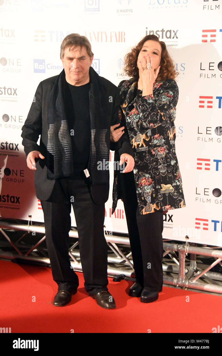 Roma Italia 12 Febbraio 2018 Cinema Moderno - Photocall anteprima di una casa Tutti Bene,Stefania Sandrelli whit suo marito Giovanni Soldati Credito: Giuseppe Andidero/Alamy Live News Foto Stock