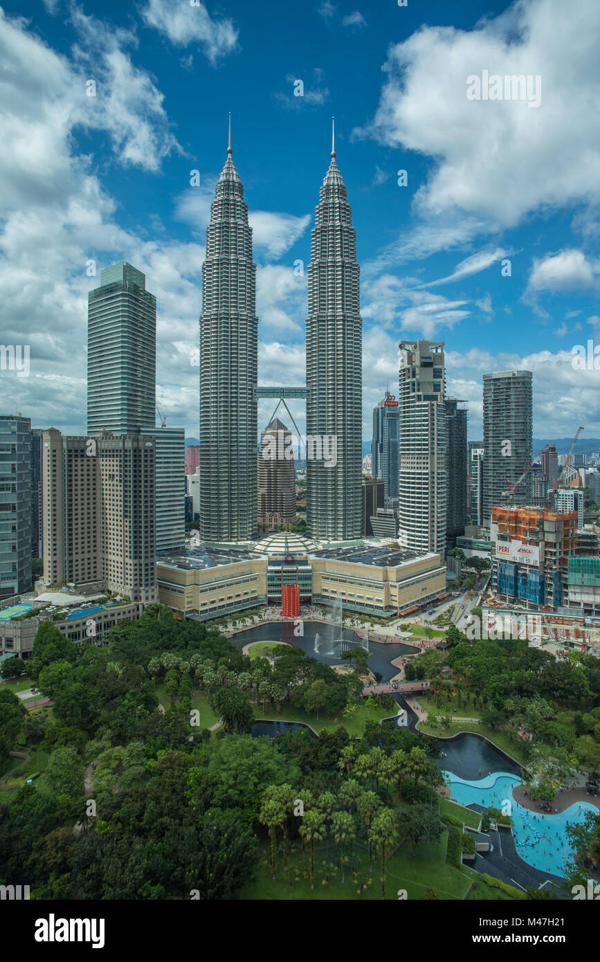 Petronas Twin Towers di Kuala Lumpur in Malesia Foto Stock