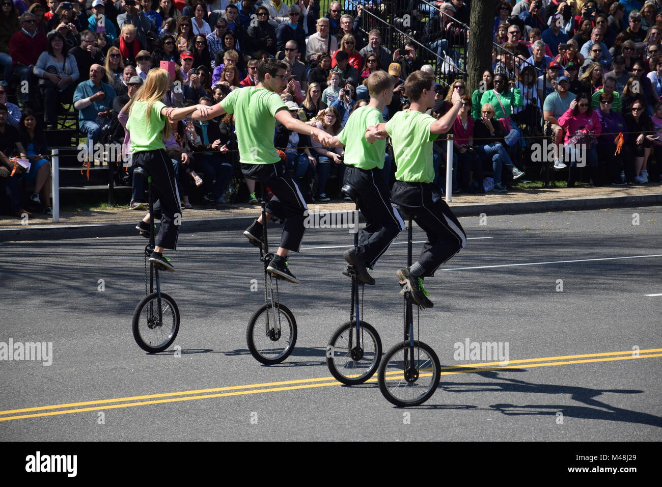 Il 2016 National Cherry Blossom Parade di Washington DC Foto Stock