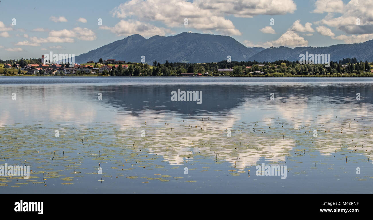 Ausblick auf Hopfen am vedere bei Füssen im Allgäu Foto Stock