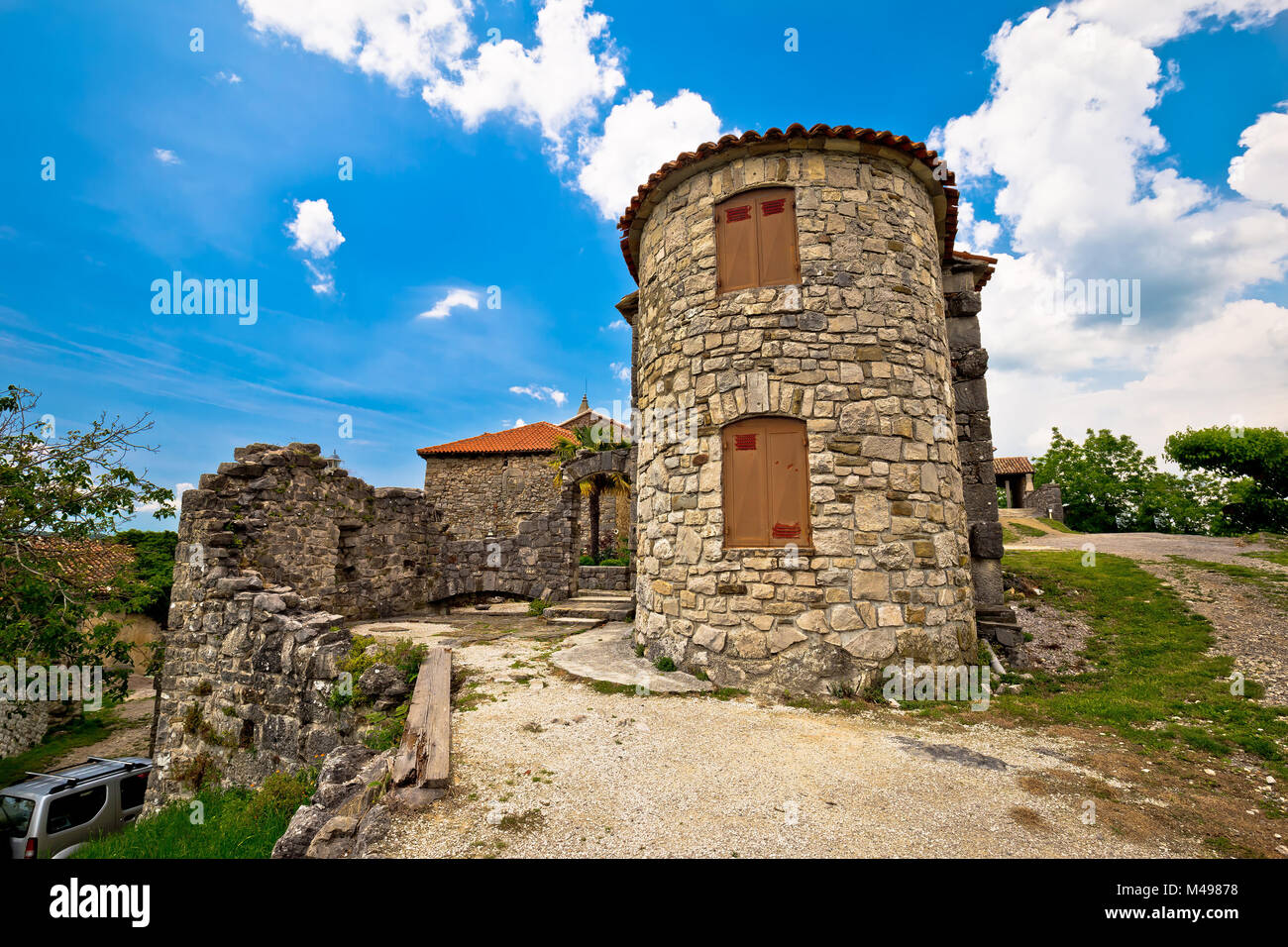 Città vecchia di ronzio architettura in pietra vista Foto Stock