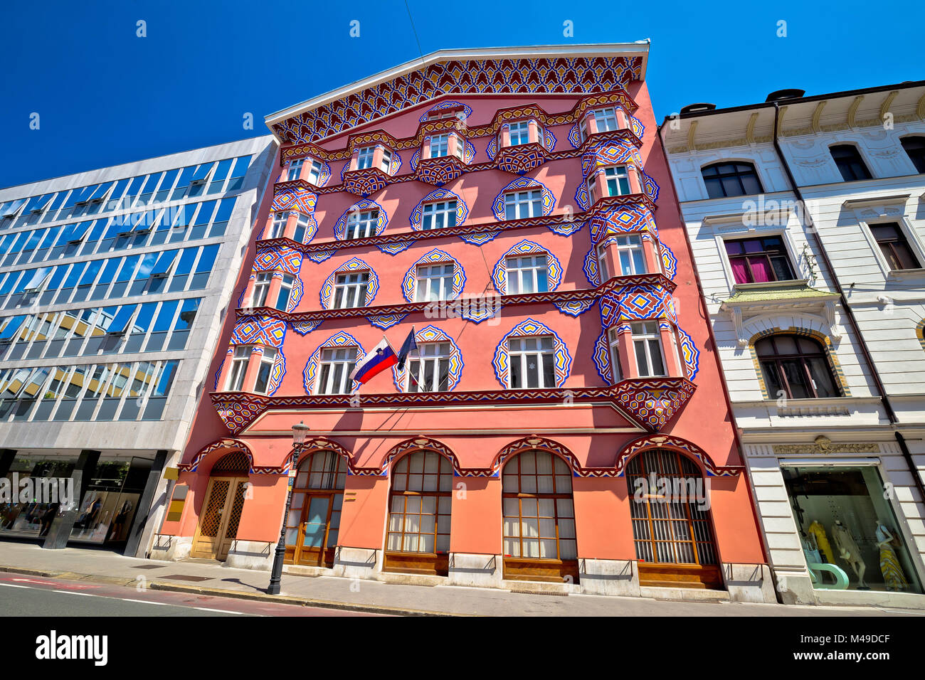 Colorata architettura di strada di Ljubljana Foto Stock