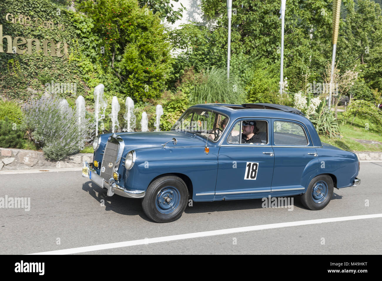 Alto Adige Rallye 2016 Mercedes Ponton 190 blu Foto Stock