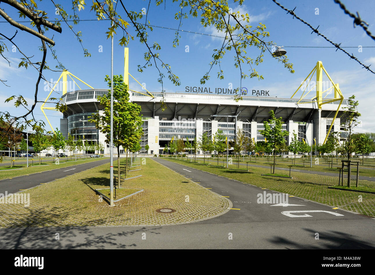 Signal Iduna Park, casa della squadra di calcio del Borussia Dortmund, di Dortmund in Renania settentrionale-Vestfalia (Germania). Il 7 maggio 2015 © Wojciech Strozyk / Alamy Stoc Foto Stock