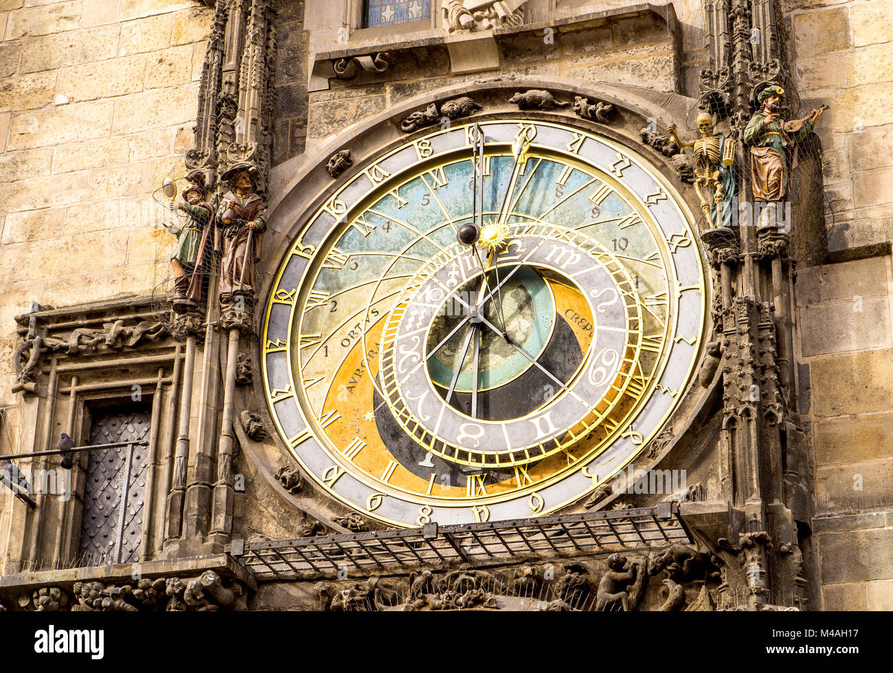 L'orologio astronomico nella città vecchia di Praga nella Repubblica Ceca. Foto Stock