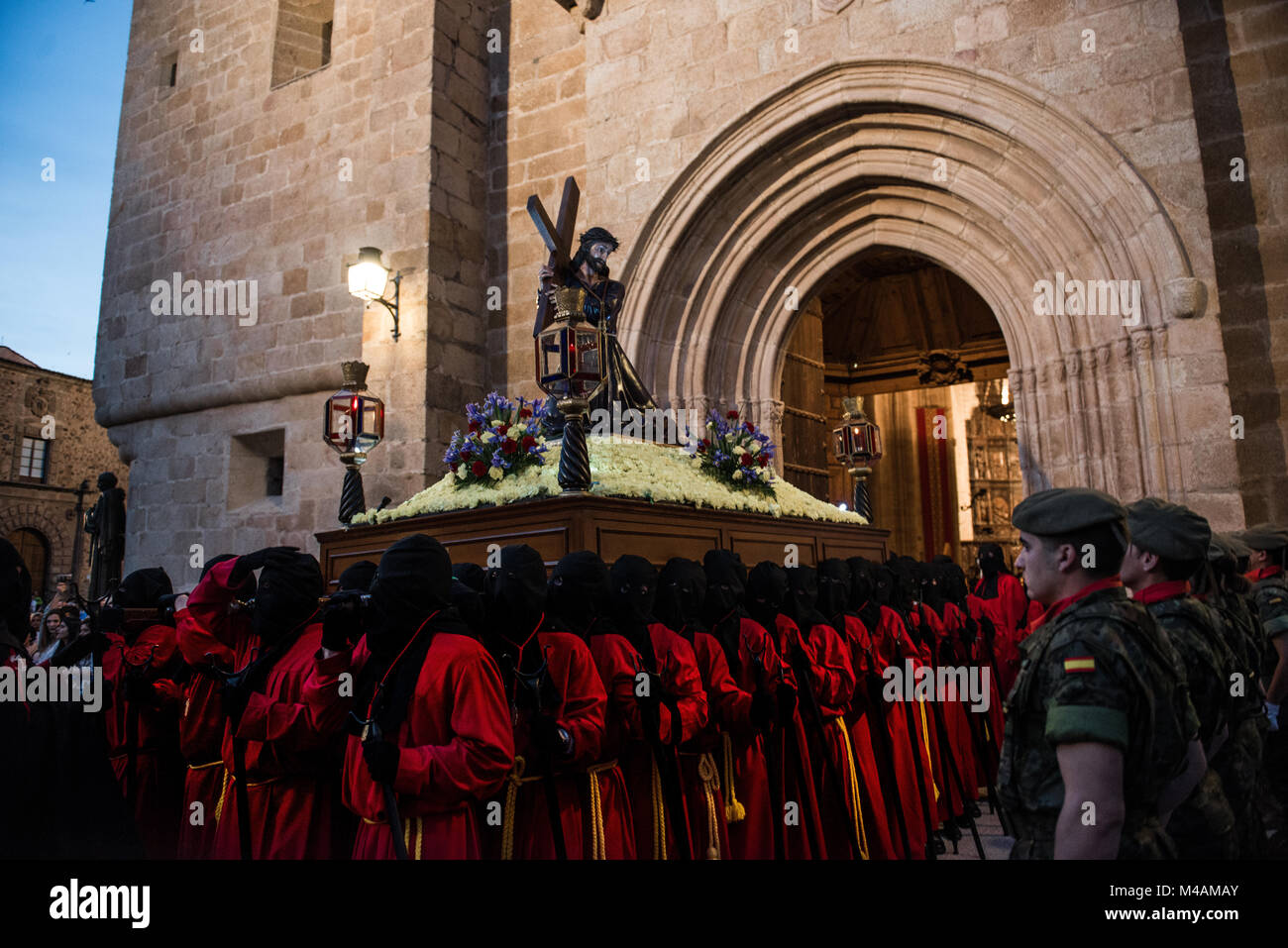 Il più illustre e illustre Confraternita penitenziale del Santo Cristo di battaglie e di Nostra Signora del Dolore in Cáceres Foto Stock