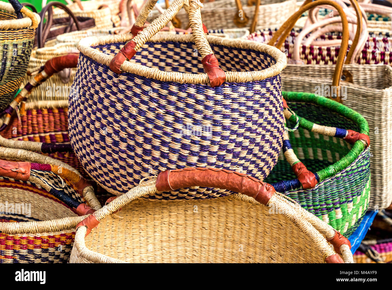 Shopping selezione cesti Foto Stock