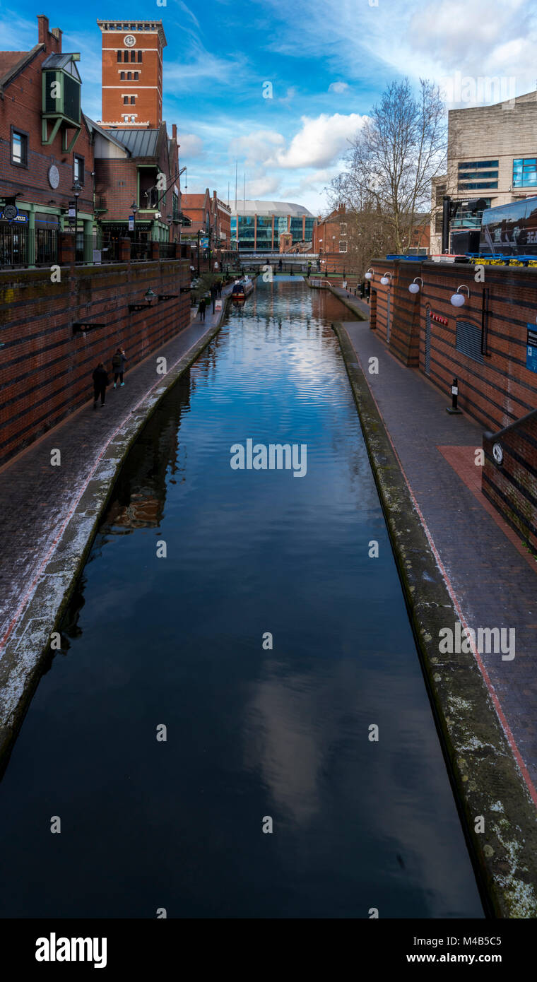 Vista del canale nel luogo Danielle Birmingham, Regno Unito Foto Stock