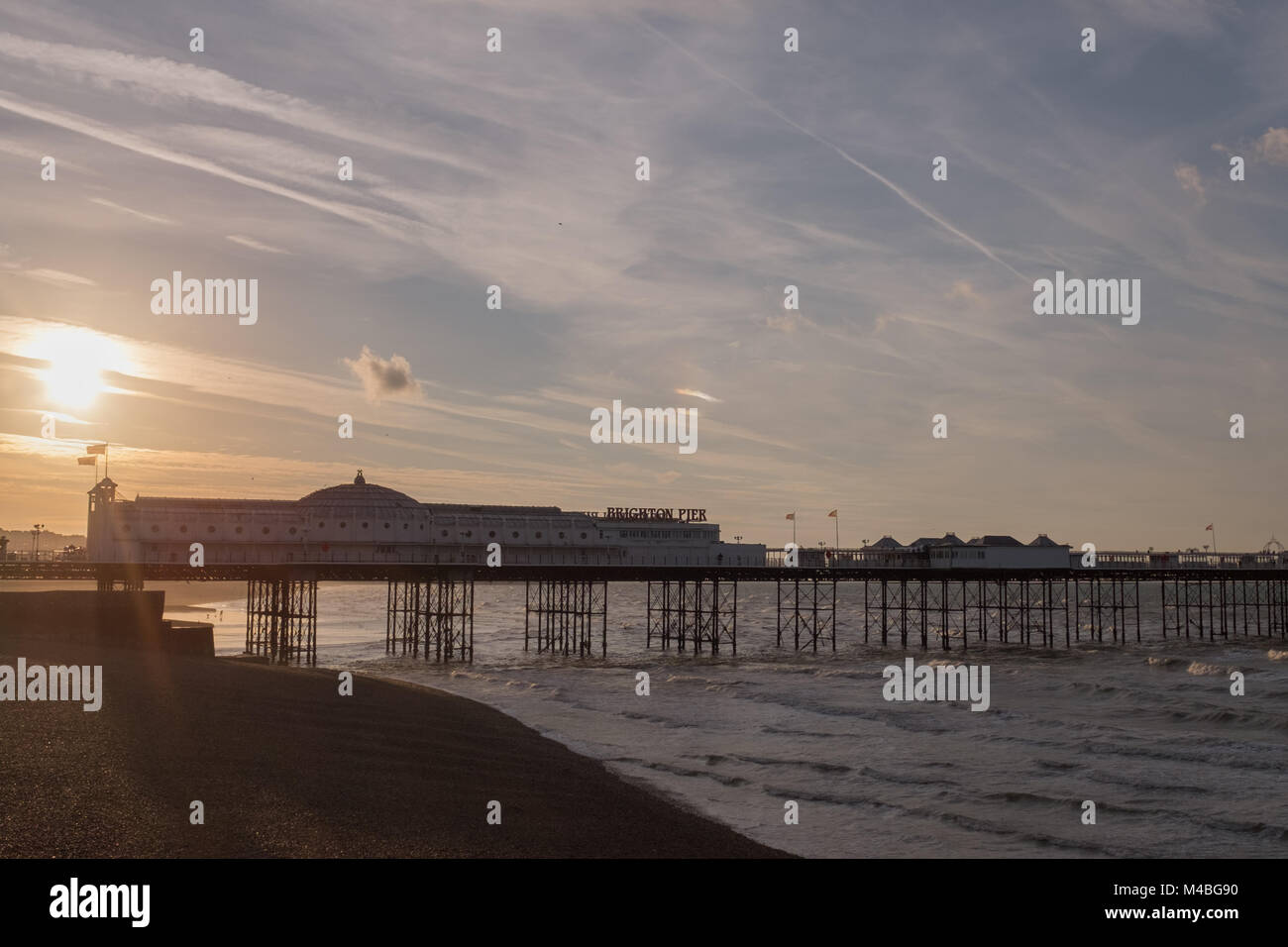 Il Brighton Pier su una mattina di settembre Foto Stock