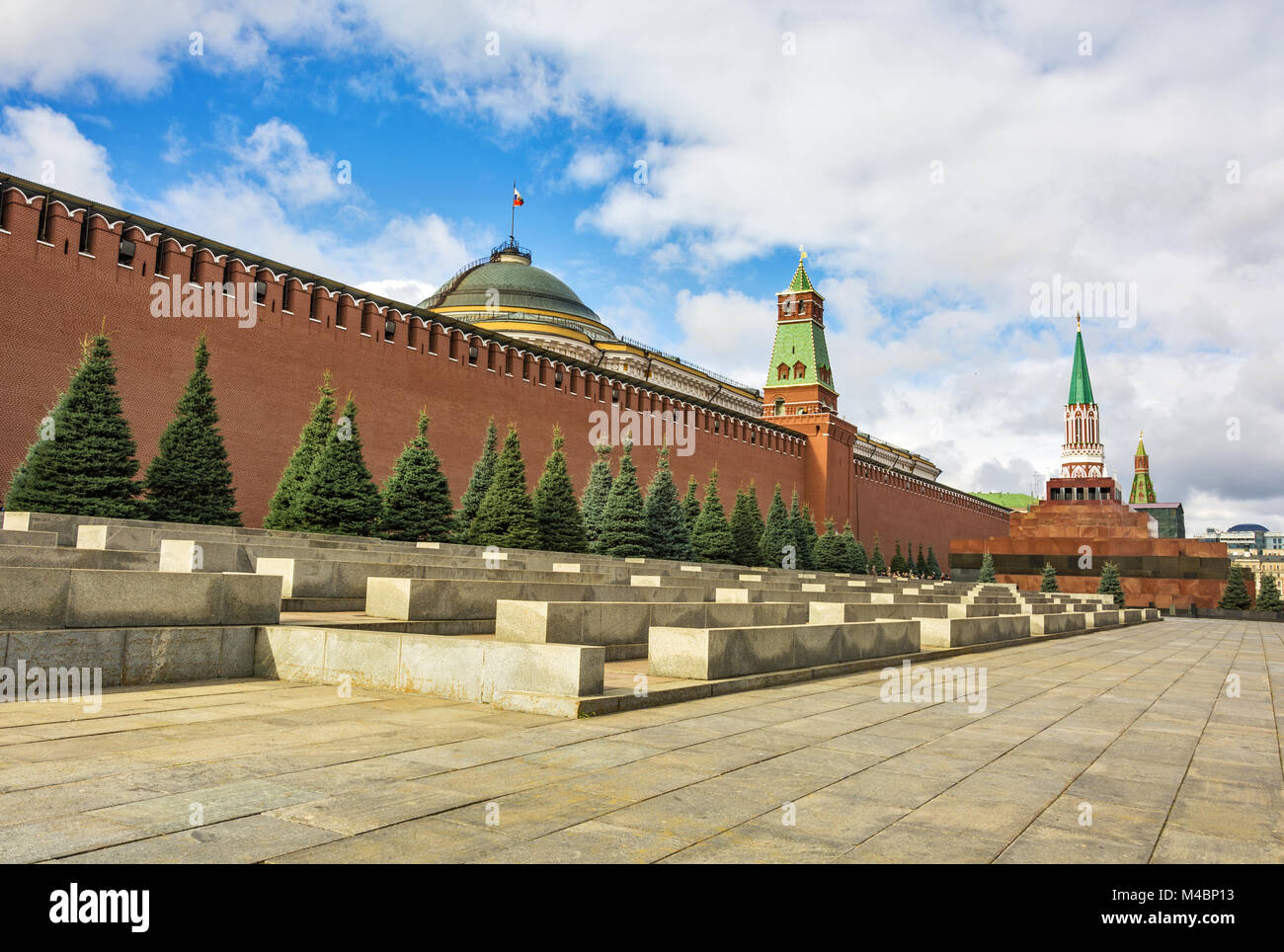 Mosca. Parete del Cremlino e il mausoleo di Lenin sulla Piazza Rossa (Russia) Foto Stock