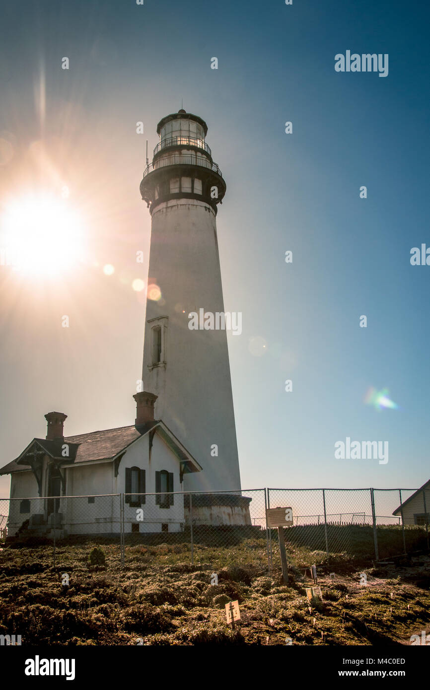 Pigeon Point Lighthouse sulla strada statale n. 1, California Foto Stock