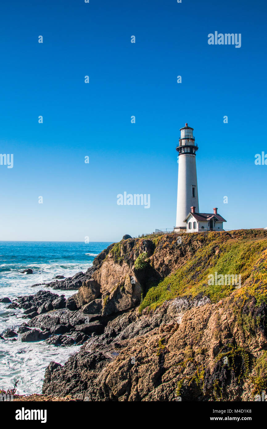 Pigeon Point Lighthouse sulla strada statale n. 1, California Foto Stock