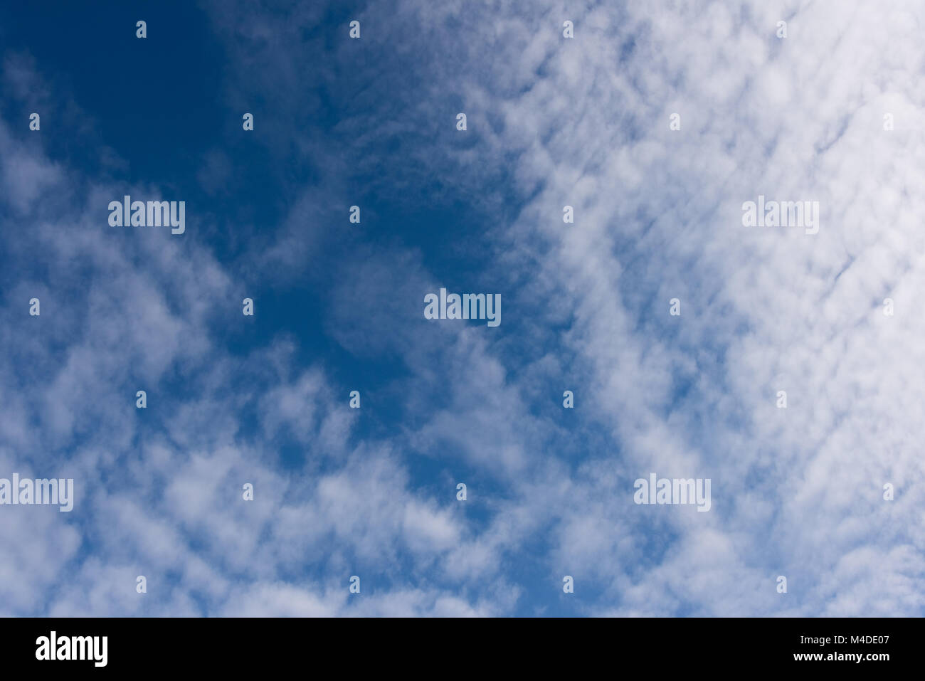Le nuvole e il cielo Foto Stock