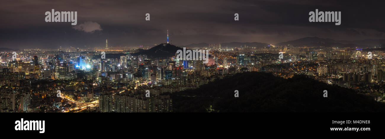 Vista notturna su Seoul Foto Stock