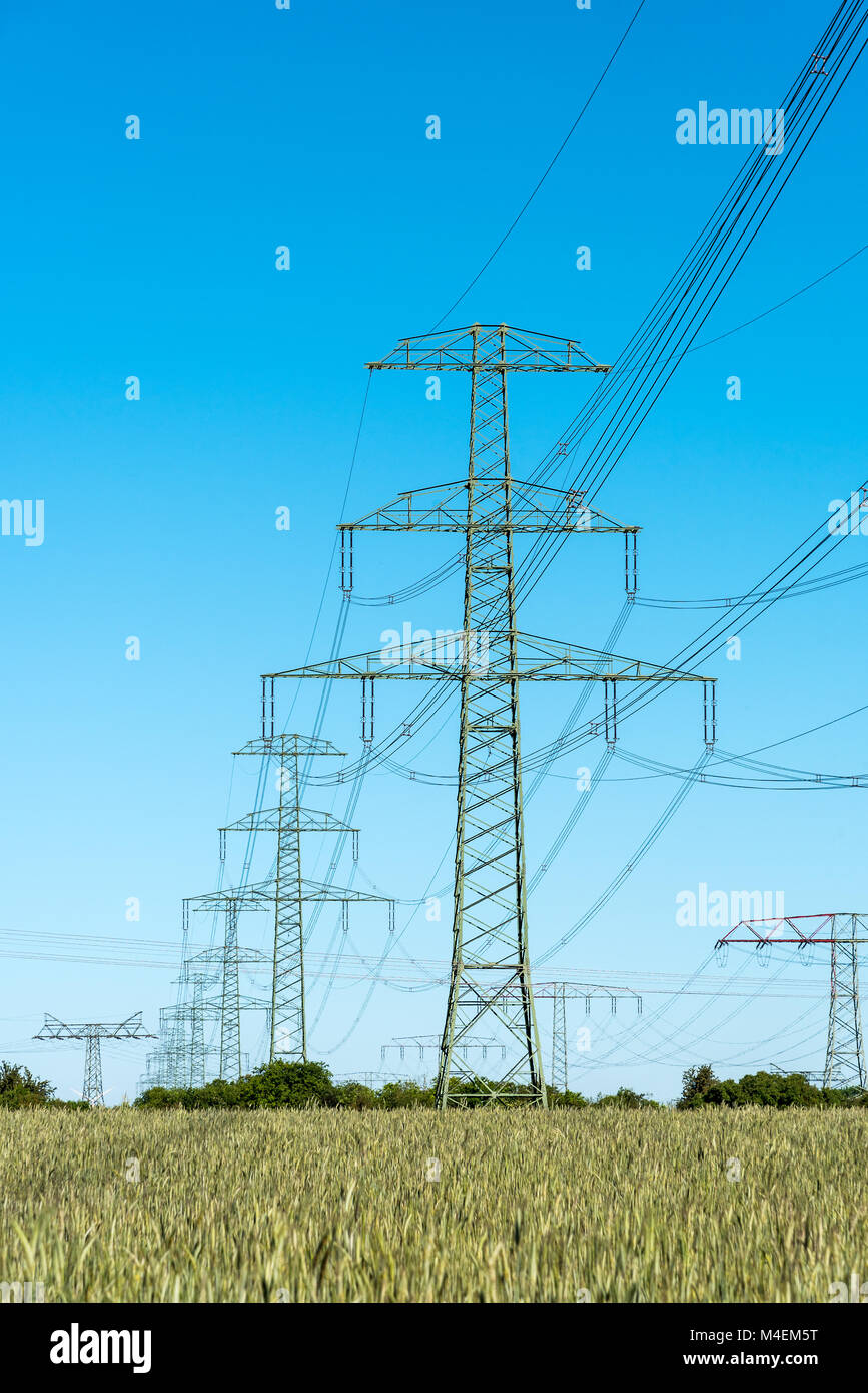 Trasmissione elettrica cavi visto in Germania Foto Stock