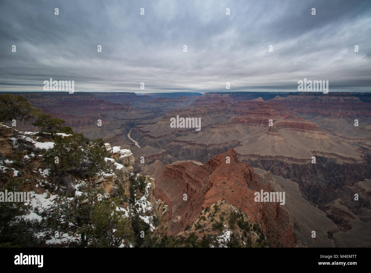 Vista sul grand canyon dal bordo sud parte Foto Stock