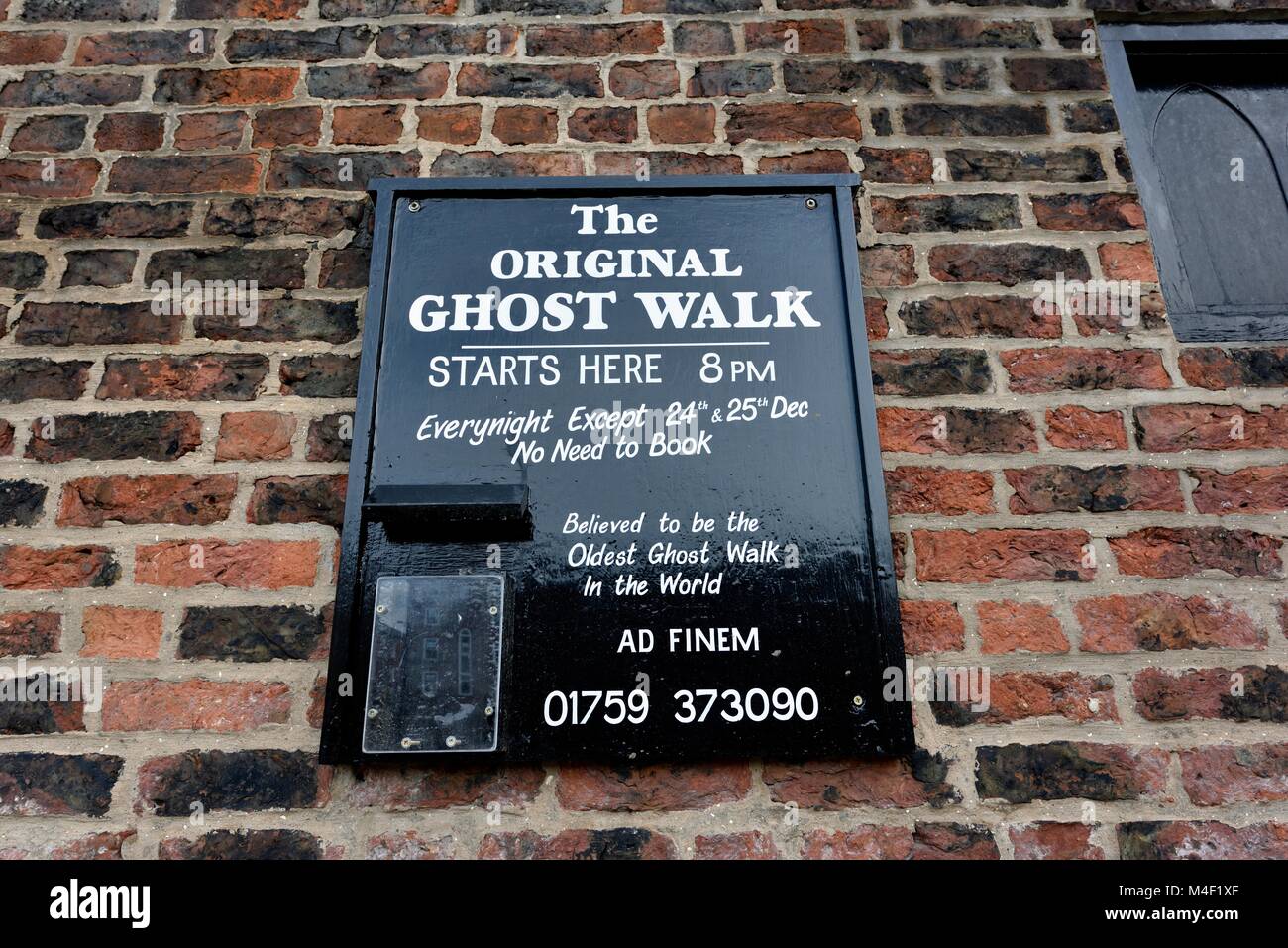 Ghost a piedi segno, York,North Yorkshire, Inghilterra REGNO UNITO Foto Stock