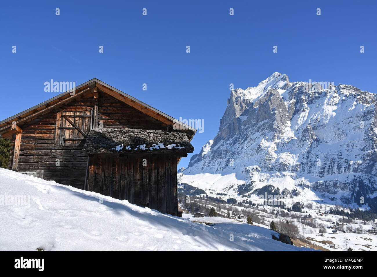 Snow-capped Wetterhorn in Grindelwald, Svizzera Foto Stock