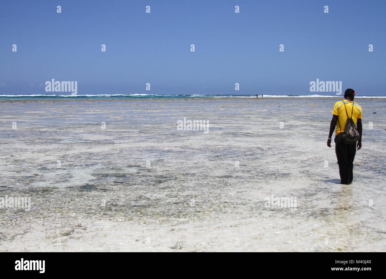 Kiwengwa beach ad alta marea, Zanzibar, Tanzania Foto Stock