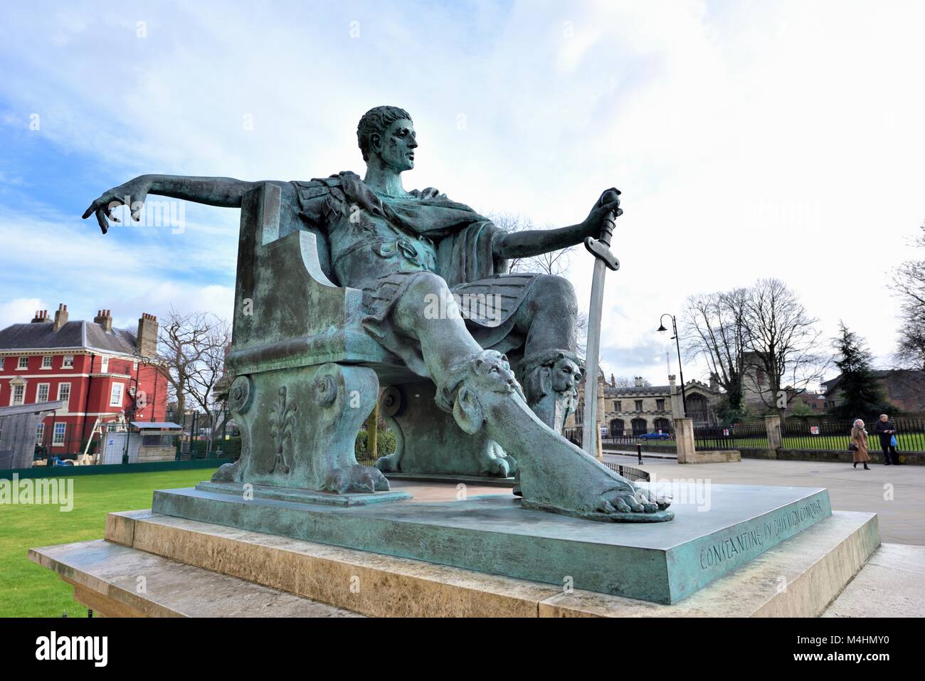 Statua di imperatore Costantino York Minster Yorkshire England Regno Unito Foto Stock