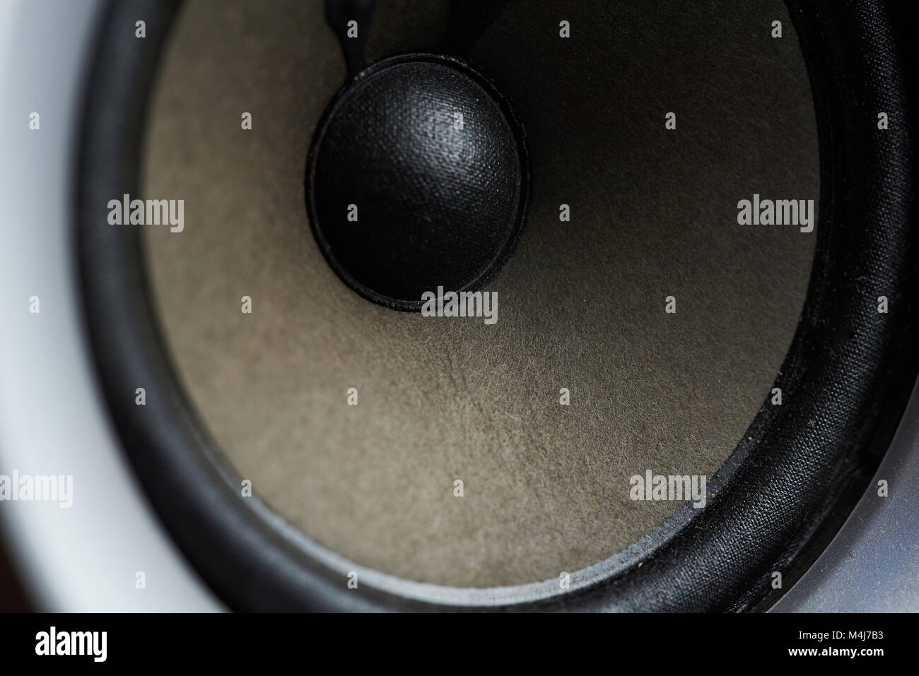 Round altoparlante audio tecnologia. Moderno cerchio nero woofer Foto Stock