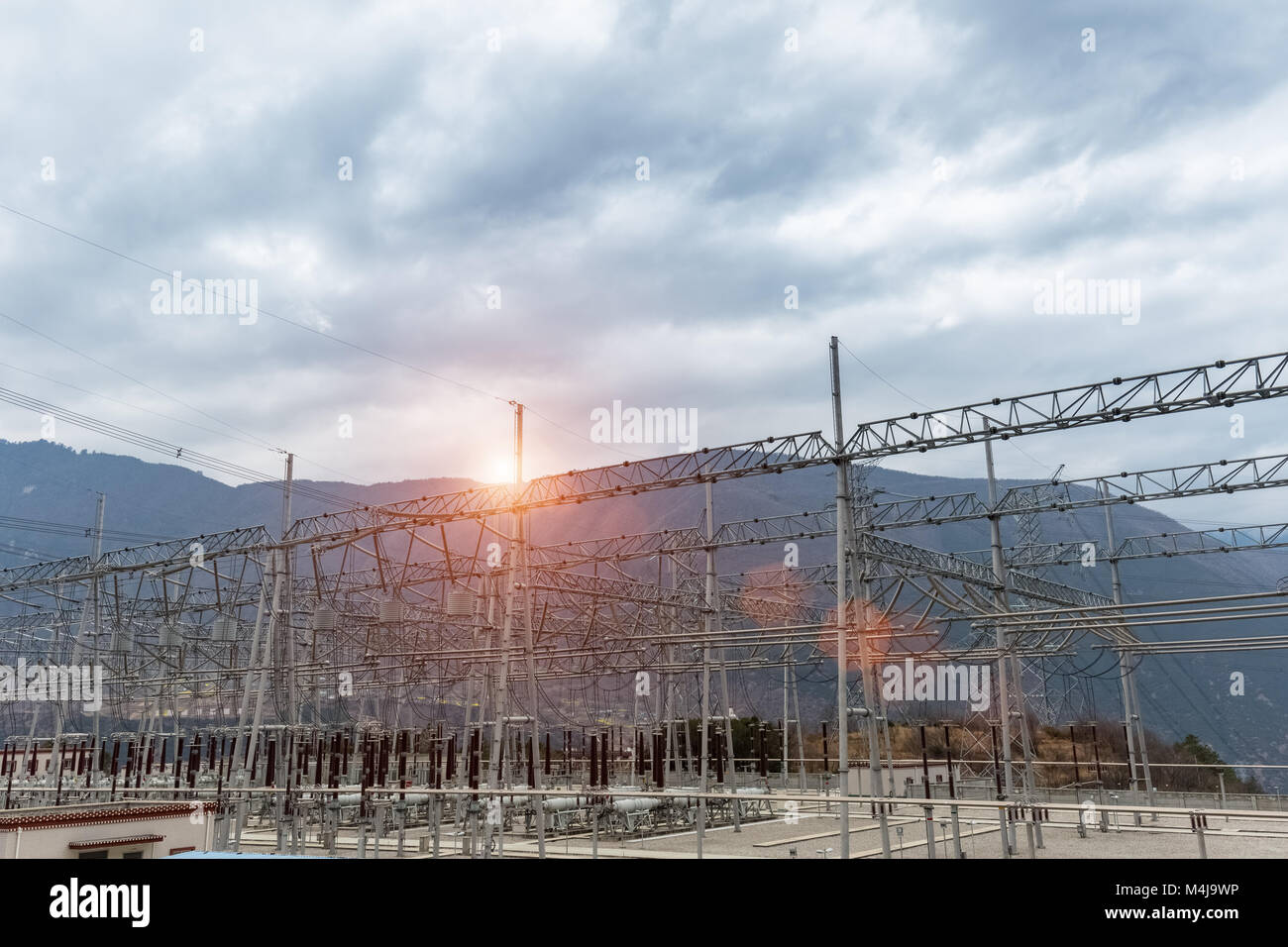 Trasformatore di potenza sottostazione Foto Stock