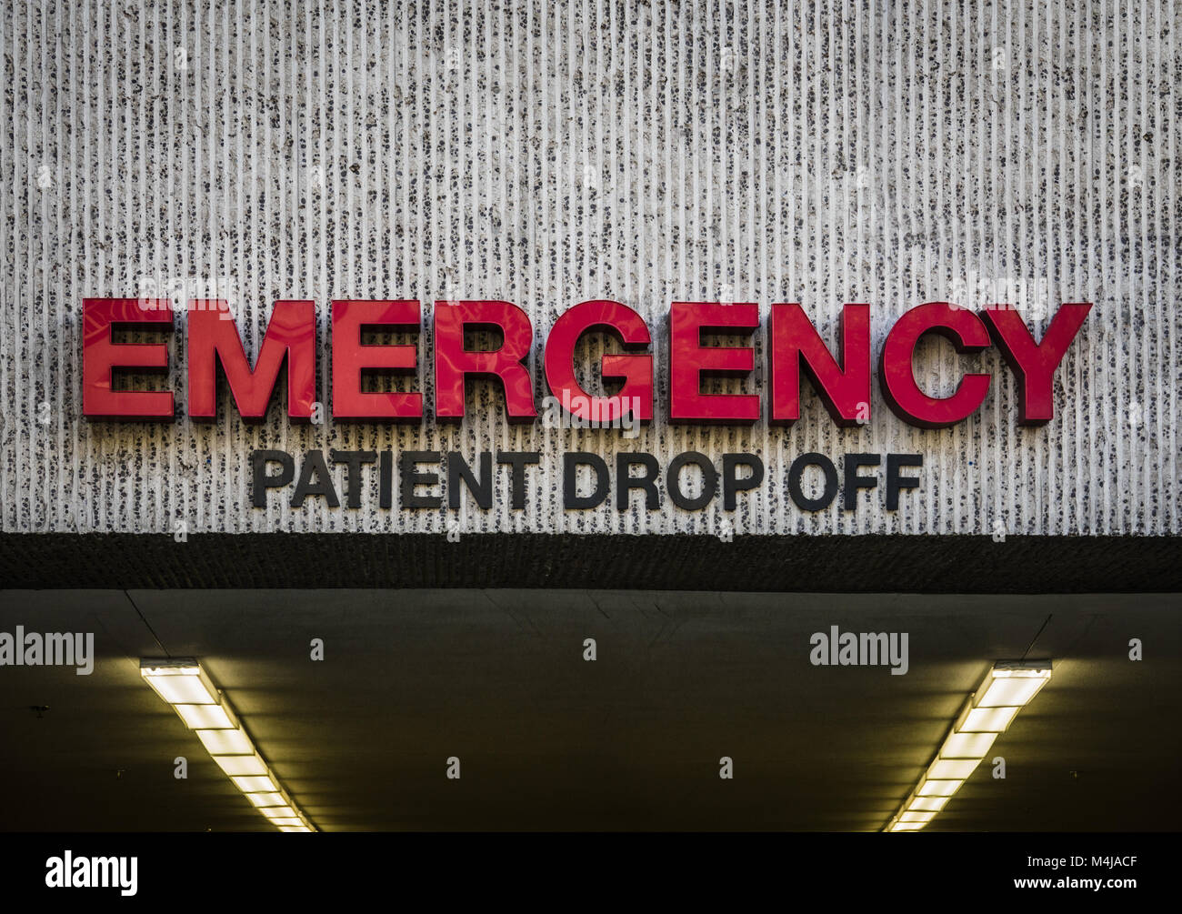 Ospedale ER Drop Off segno Foto Stock