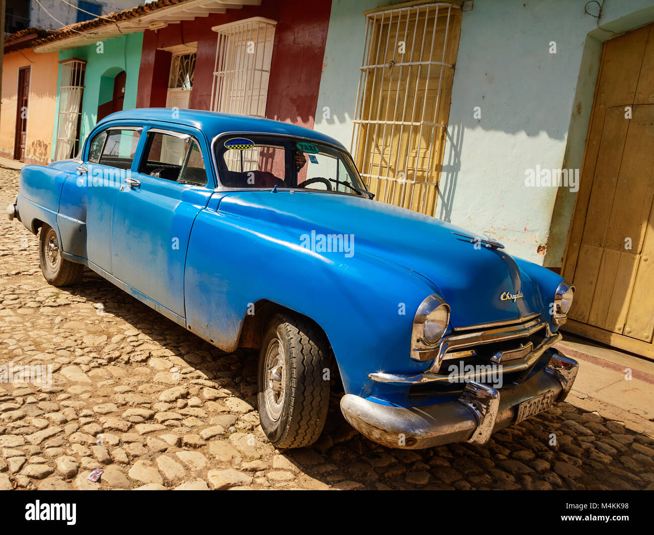Trinidad, Cuba - 8 Dicembre 2017: Old American automobile parcheggiata sul Trinidad street Foto Stock
