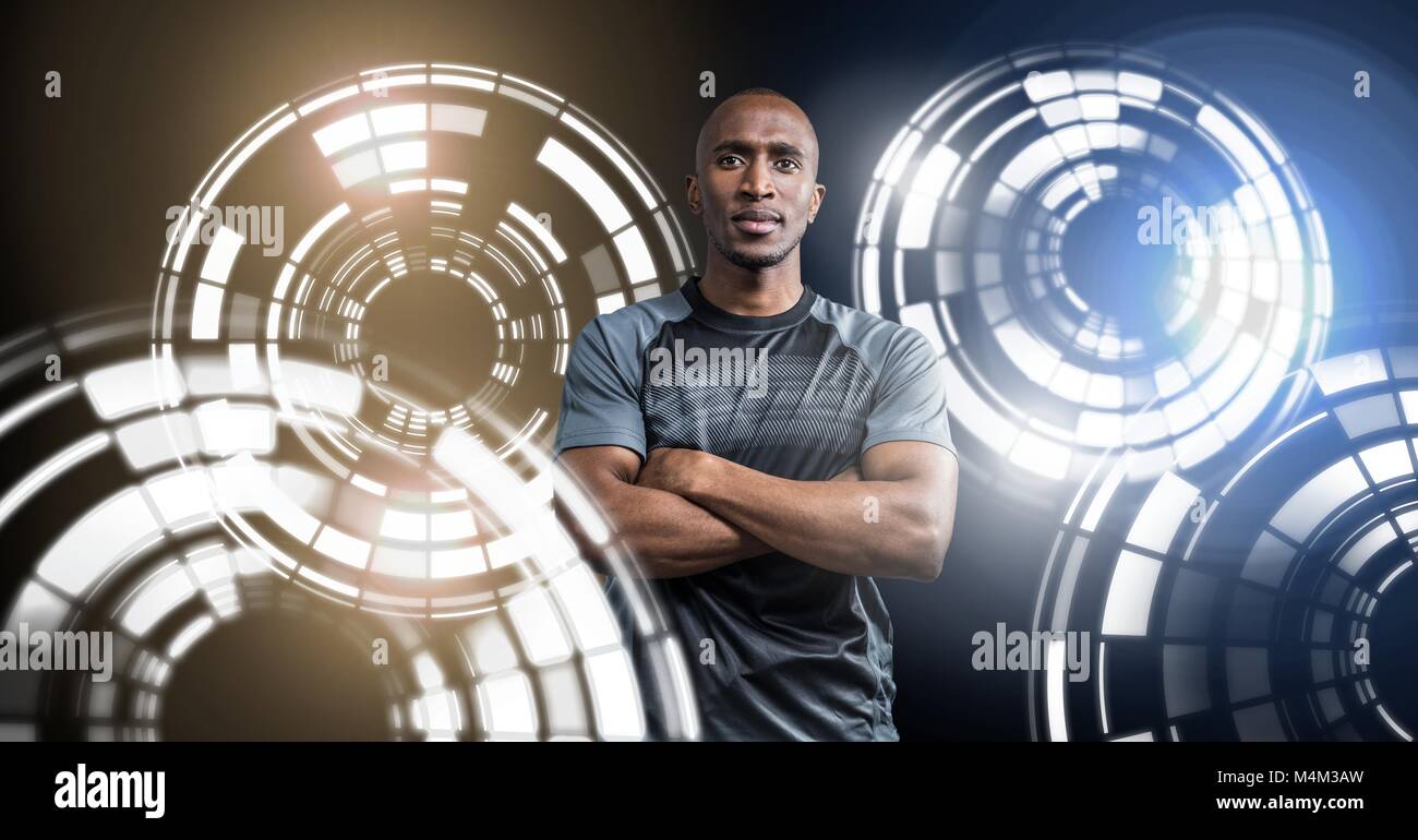 Uomo sportivo con interfaccia cerchio Foto Stock