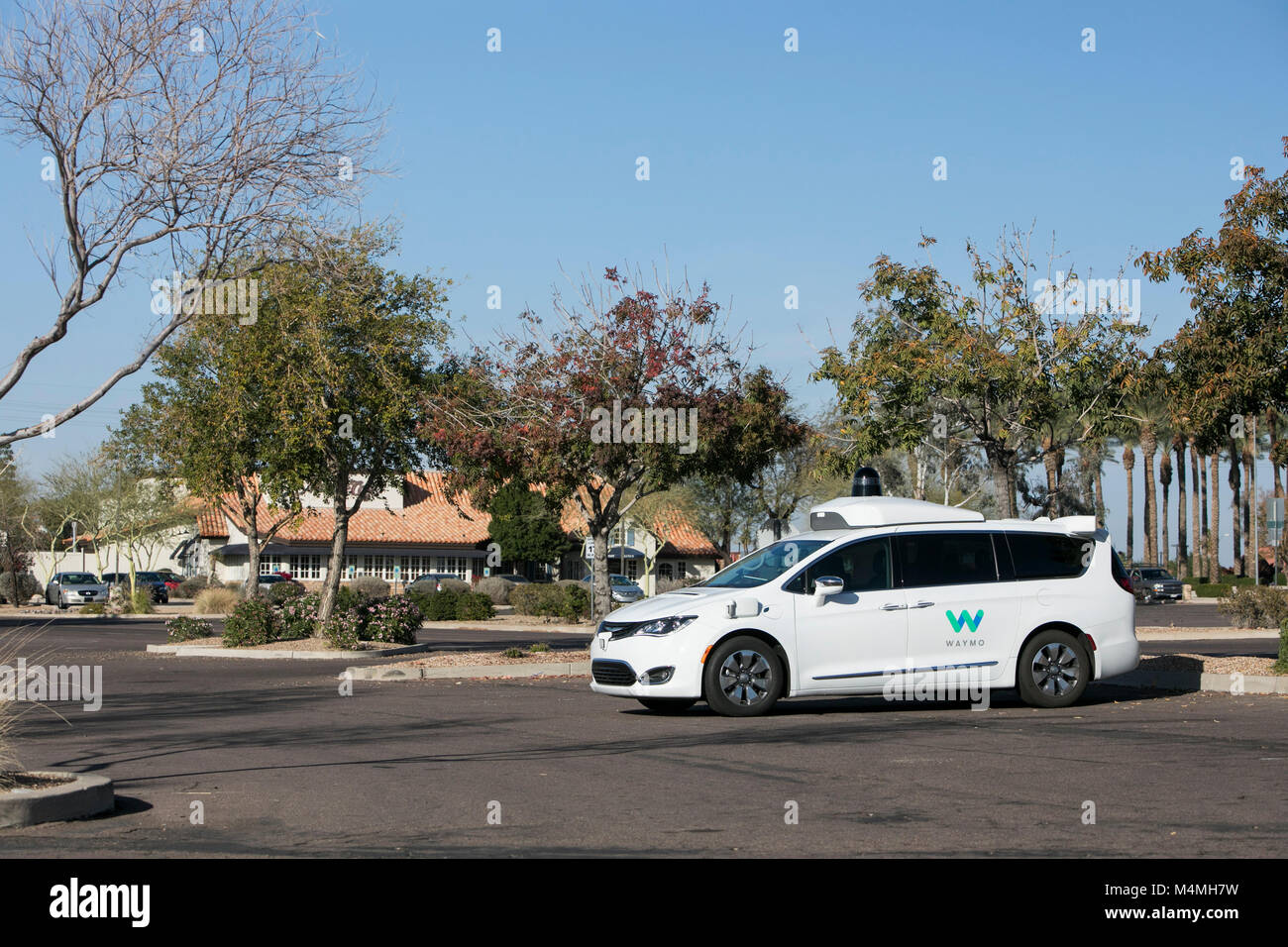 Un Waymo self-guida veicolo autonomo come si vede a Tempe, Arizona il 3 febbraio 2018. Foto Stock