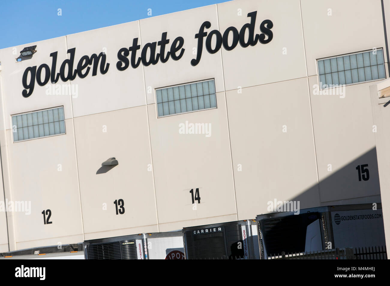 Un segno del logo al di fuori di una struttura occupata da Golden State cibi in Phoenix, Arizona, il 3 febbraio 2018. Foto Stock