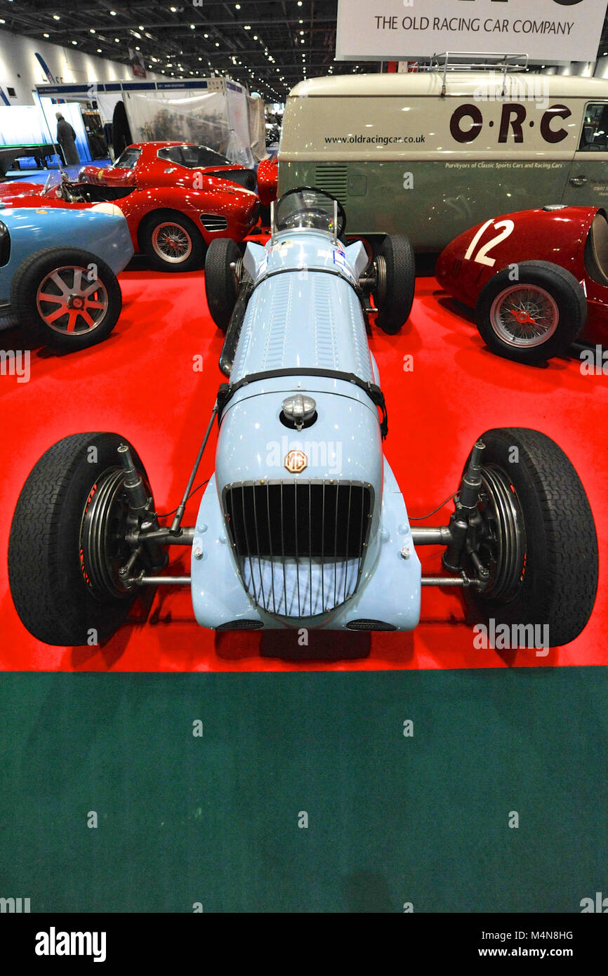 Londra, Regno Unito. Xvi Feb, 2018. Un 1933 MG K3 singolo posto auto racing in mostra al London Classic Car Show che si sta svolgendo a ExCel di Londra, Regno Unito. Più di 700 dei migliori posti al mondo per automobili classiche sono in esposizione presso lo show che vanno dal vintage pre-guerra tourer al moderno concetto di automobili. Credito: Michael Preston/Alamy Live News Foto Stock