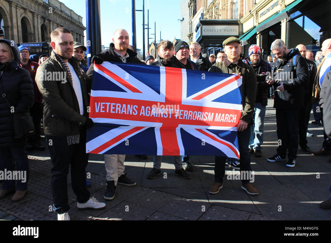 Newcastle Upon Tyne, Regno Unito. Xvii Feb, 2018. Di veterani di guerra contro il terrorismo marzo attraverso il centro cittadino di Newcastle. Febbraio 17 2018, UK, David Whinham/Alamy Live News Foto Stock