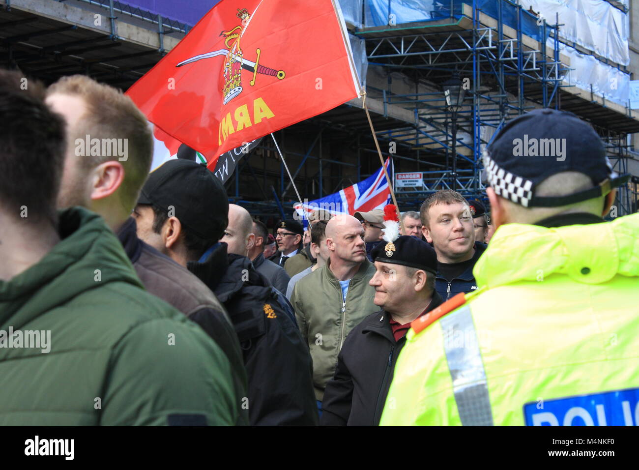 Newcastle upon Tyne, Regno Unito. Xvii Feb, 2018. Di veterani di guerra contro il terrorismo marzo attraverso il centro cittadino di Newcastle. Febbraio 17 2018, UK, David Whinham/Alamy Live News Foto Stock