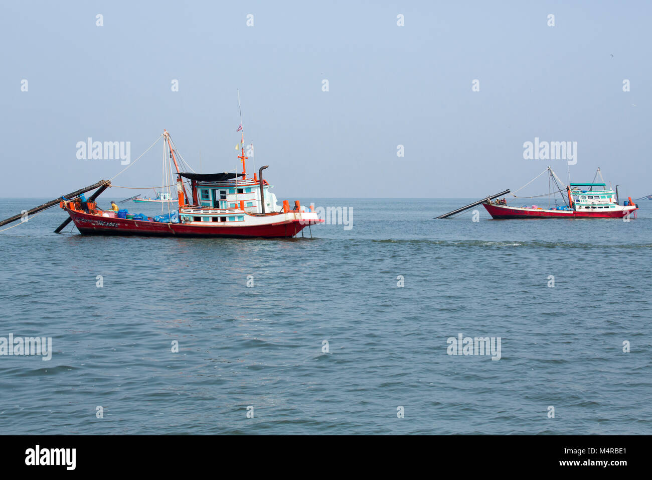 Barche da pesca nel Golfo della Tailandia Foto Stock