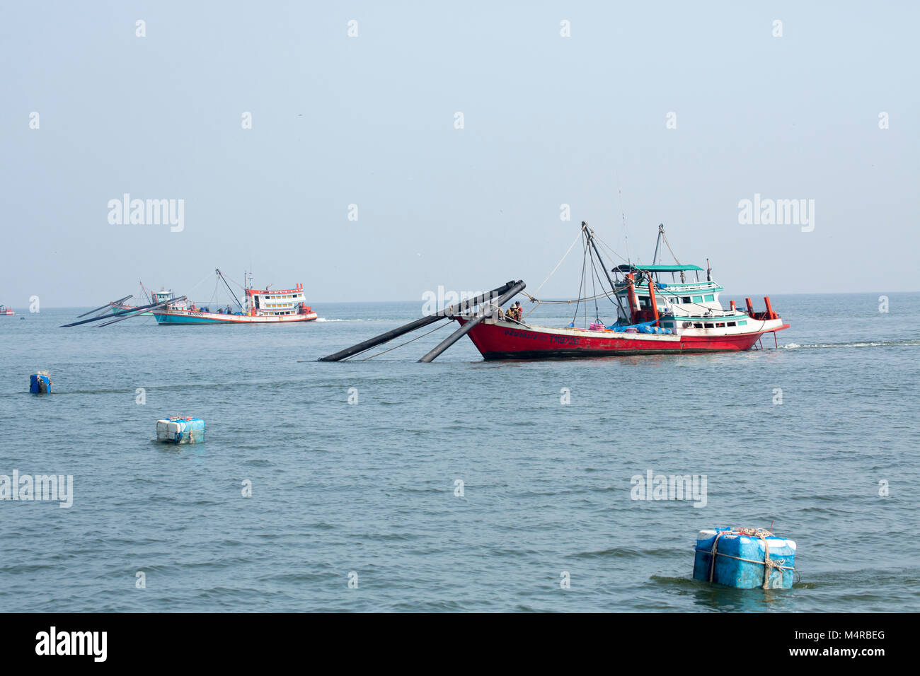 Barche da pesca nel Golfo della Tailandia Foto Stock