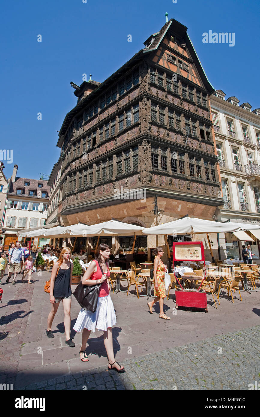 Maison Kammerzell, ristorante gourmet a piazza della Cattedrale, Casa quadro, la più antica casa di Strasburgo, costruito 1427, Alsazia, Bas-Rhin, Francia, Europa Foto Stock