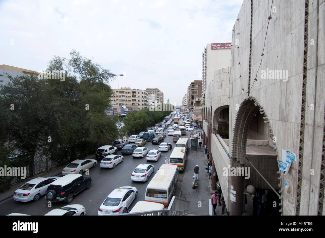 Batha Steet, traffico di automobili nel vecchio Riyadh, Arabia Saudita, 01.12.2016 Foto Stock
