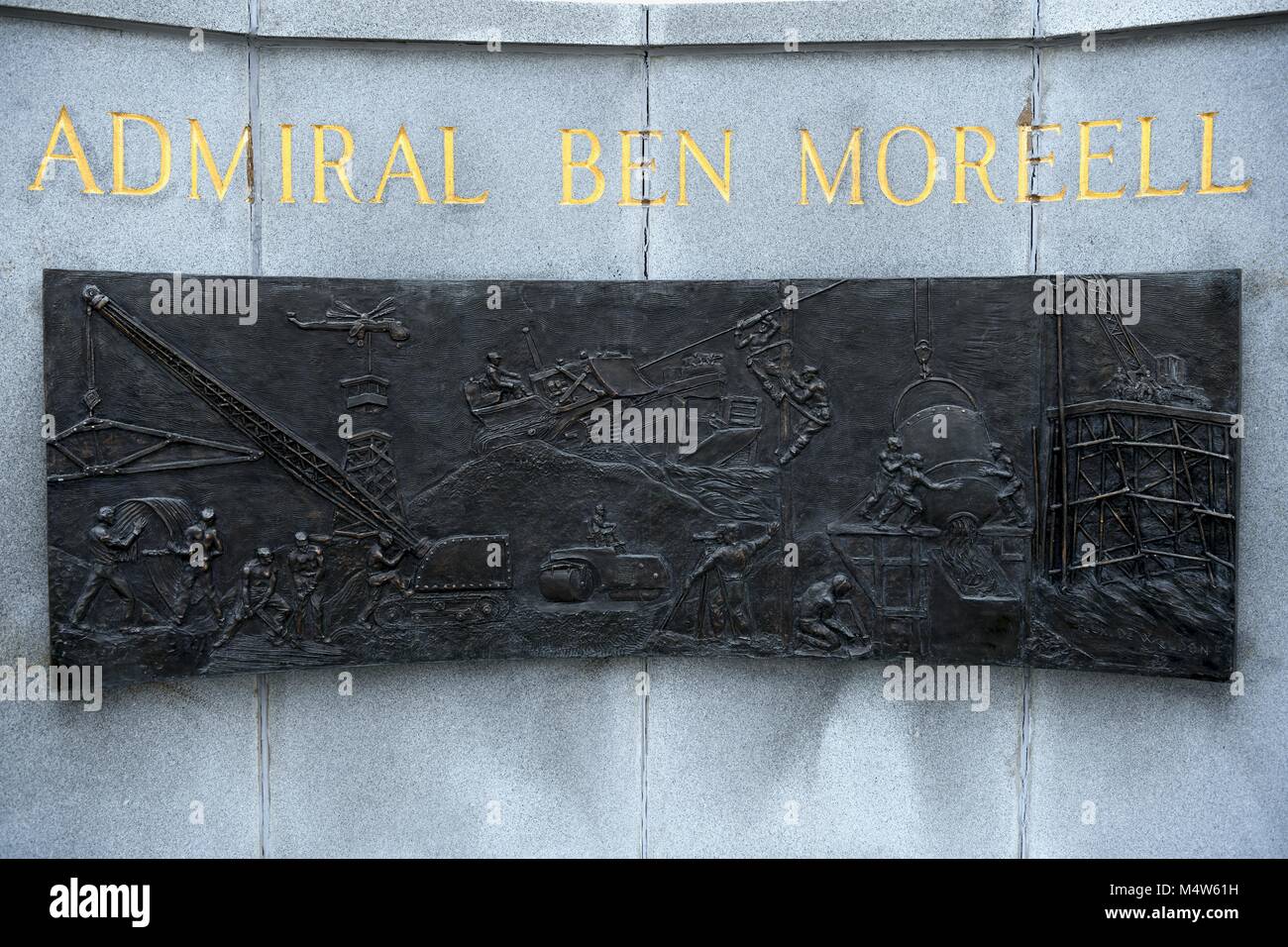 Admiral Ben Moreell "il padre di Seabees' statua presso l'Accademia Navale degli Stati Uniti, Annapolis, MD, Stati Uniti d'America Foto Stock