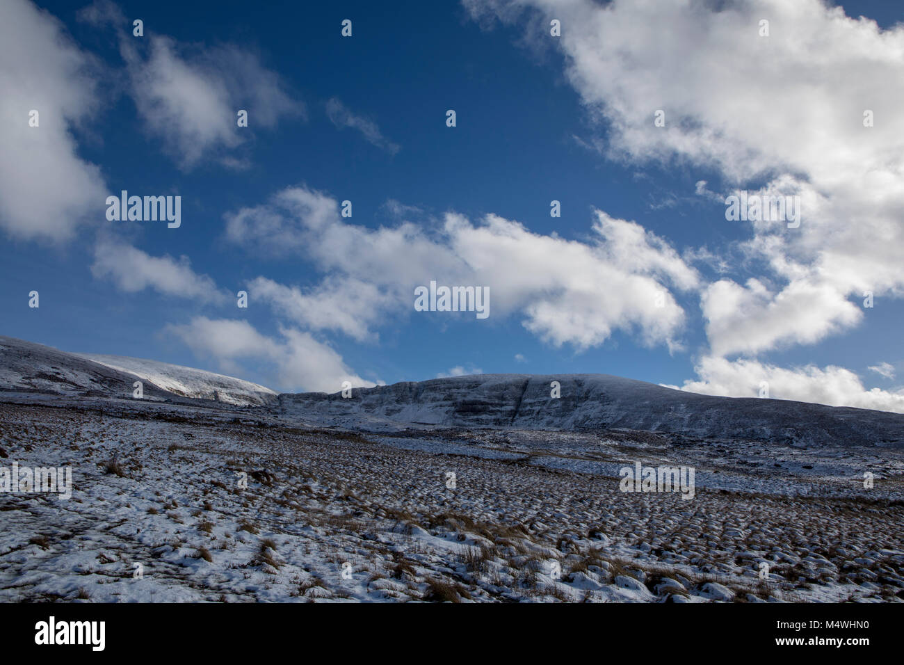 Inverno in Irlanda's Comeragh Montagne, neve nella Contea di Waterford Foto Stock