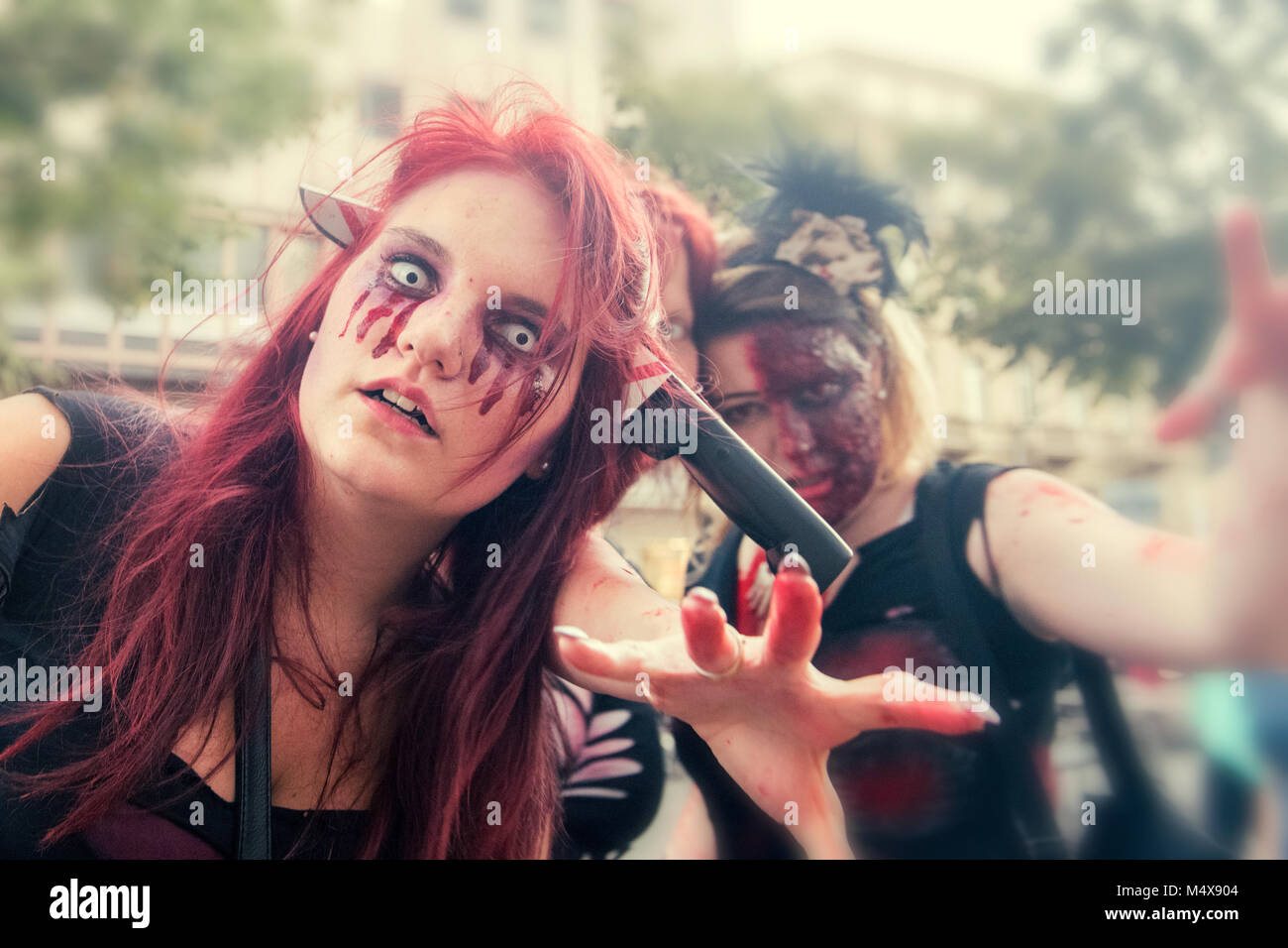 Zombie a piedi a Francoforte, Germania Foto Stock
