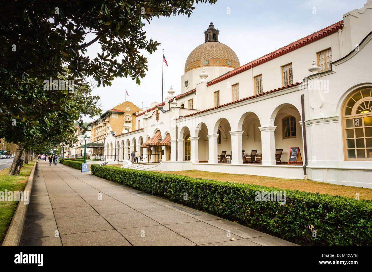 Costruito nel 1922 in stile coloniale spagnolo in stile Revival, il Quapaw forniti a prezzi modici bathhouse servizi. Foto Stock