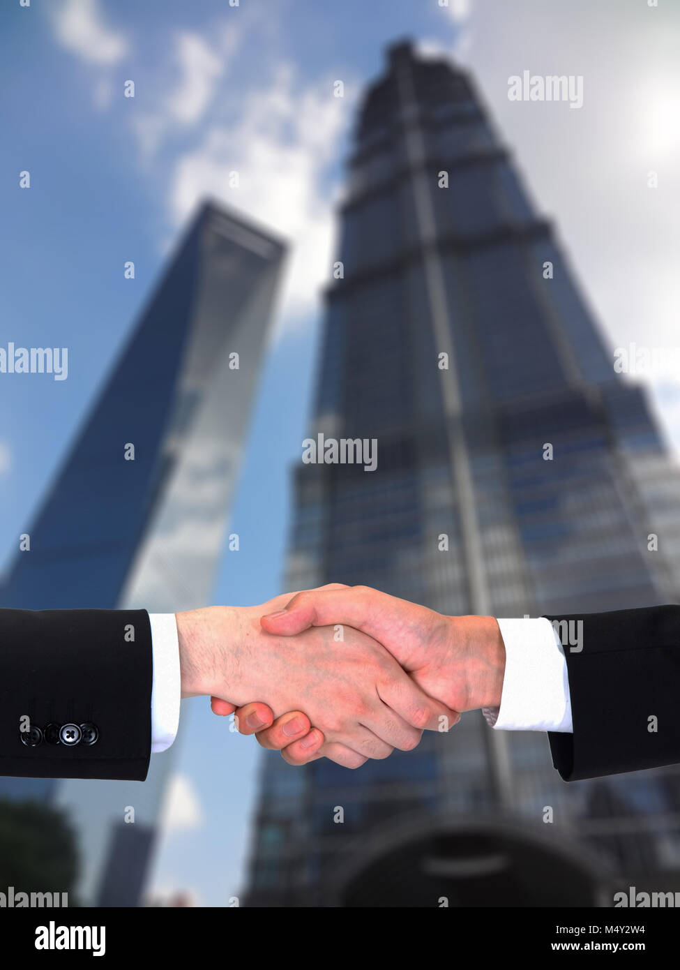 Business handshake, accordo, successo, congratulazioni Foto Stock