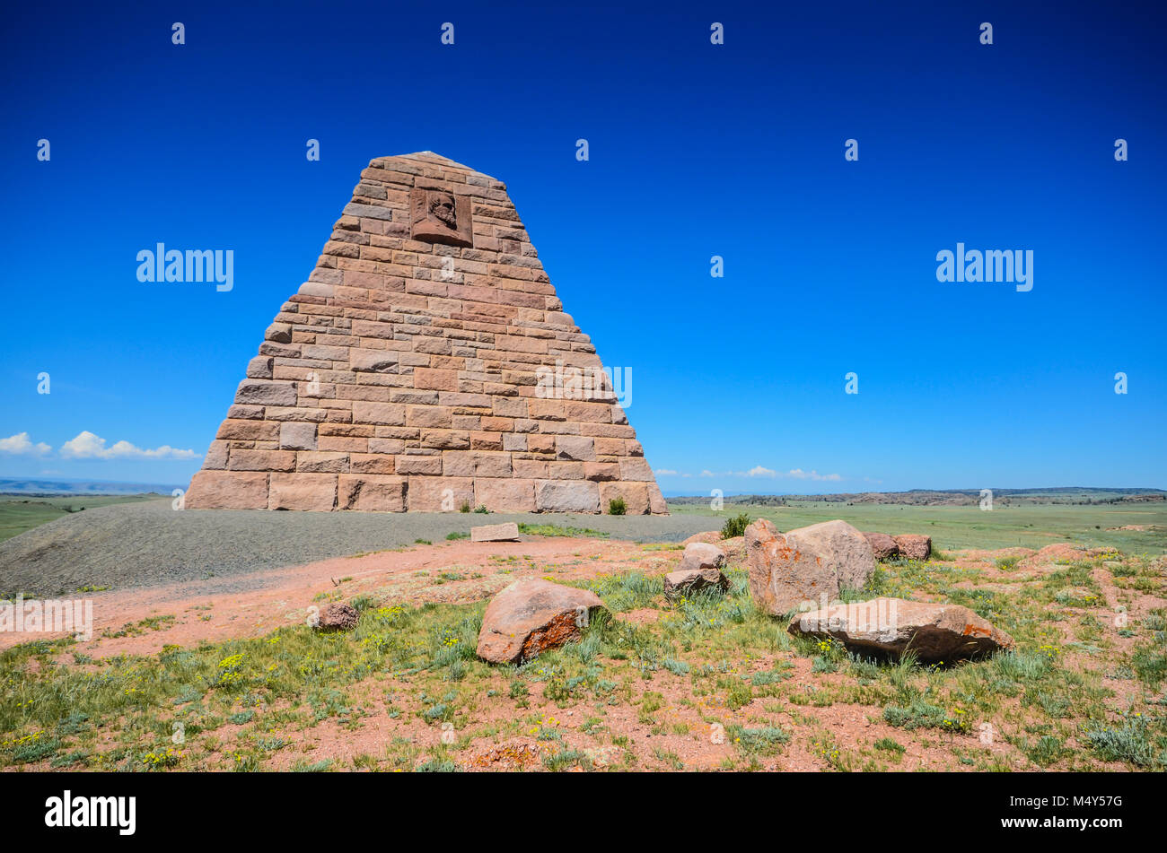 Il monumento di Ames è una grande piramide in Albany County, Wyoming, progettato da Henry Hobson Richardson. Foto Stock