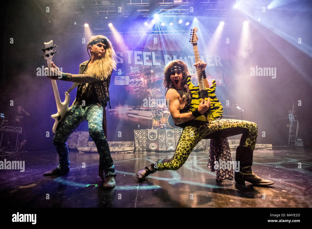 Norvegia - Oslo il 1 febbraio 2018. La American glam metal band Pantera acciaio esegue un concerto dal vivo a Sentrum scena in Oslo. Qui il chitarrista sacchetta (R) è visto dal vivo sul palco con il bassista Lexxi Foxx (L). (Photo credit: Gonzales foto - Terje Dokken). Foto Stock