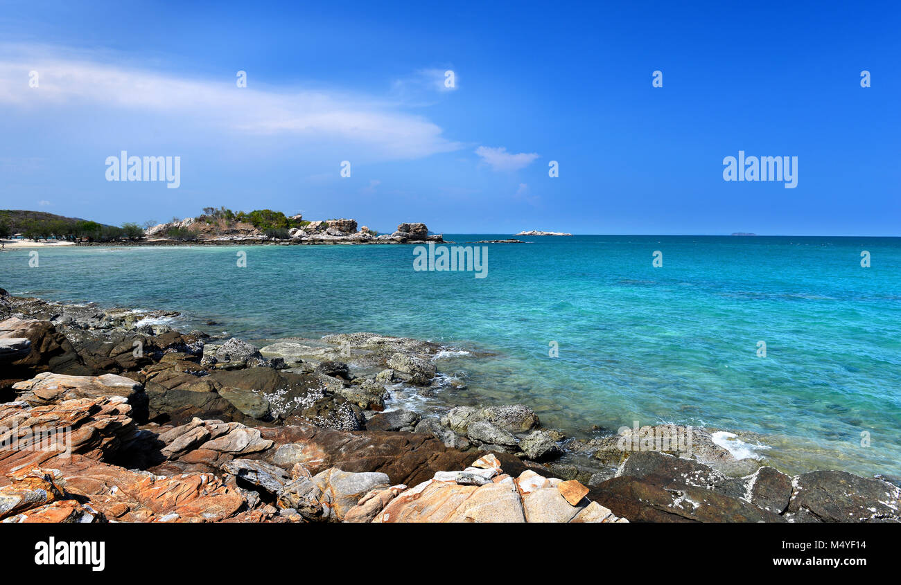 Paesaggio di blu del mare e del cielo per una grande vacanza del turismo Foto Stock