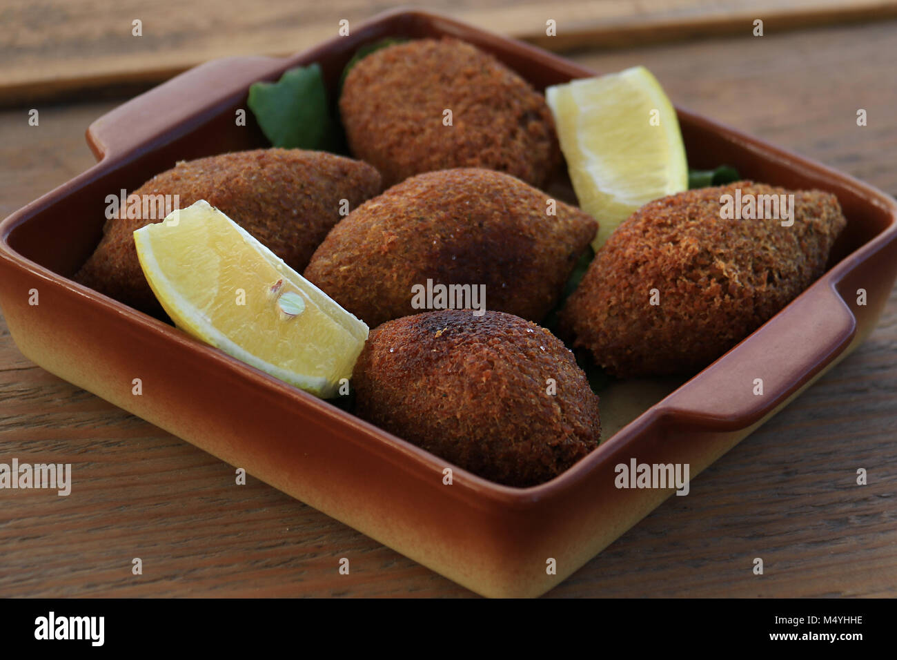 La versione vegan di un tradizionale piatto libanese, Kibbeh. Foto Stock